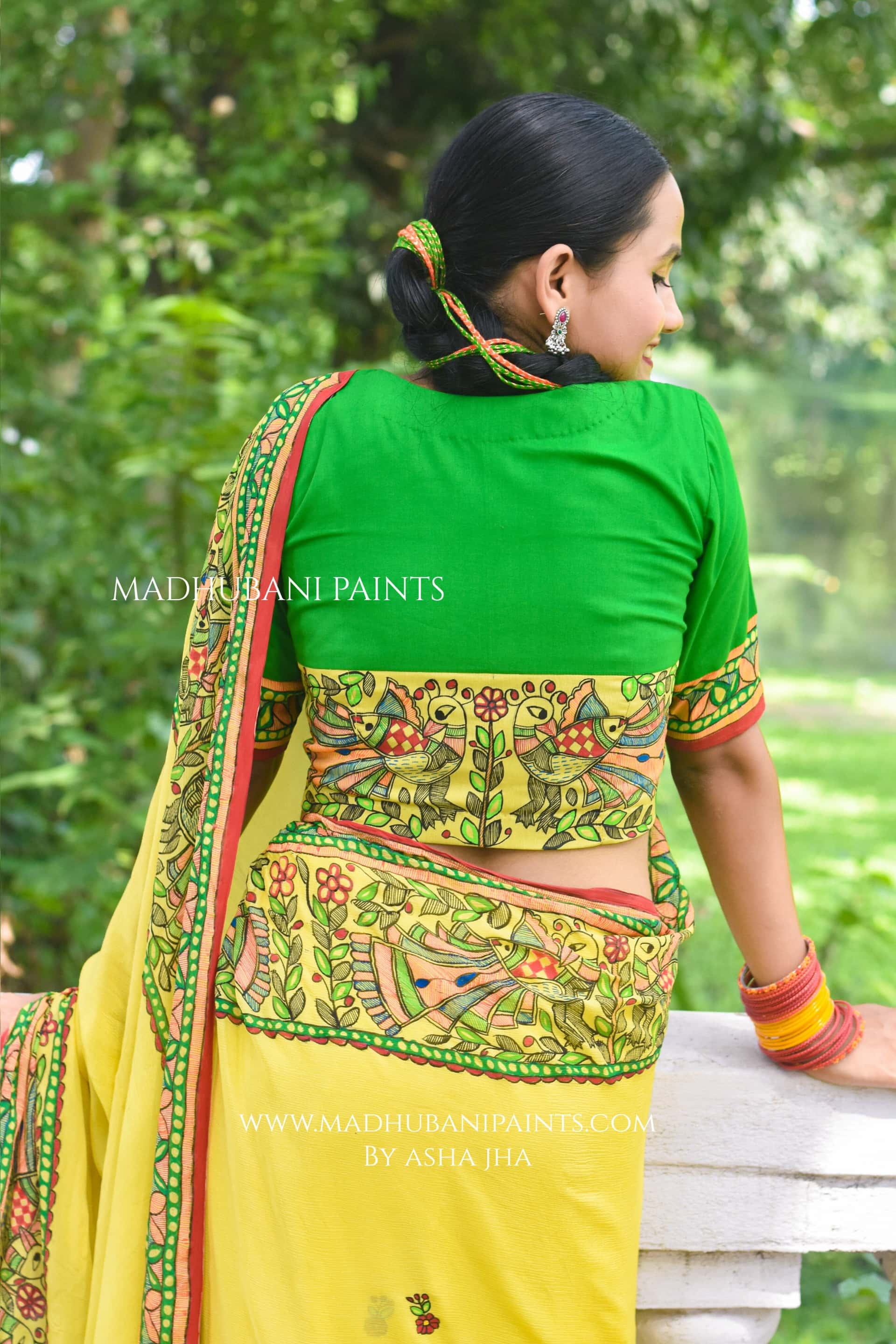 Pyaari Morni Hand-painted Madhubani Chiffon Saree Blouse Set — image 7 of 8