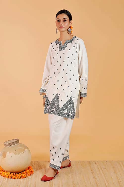 'Videha Maithil' Handpainted Madhubani Cotton Kurta — image 4 of 8