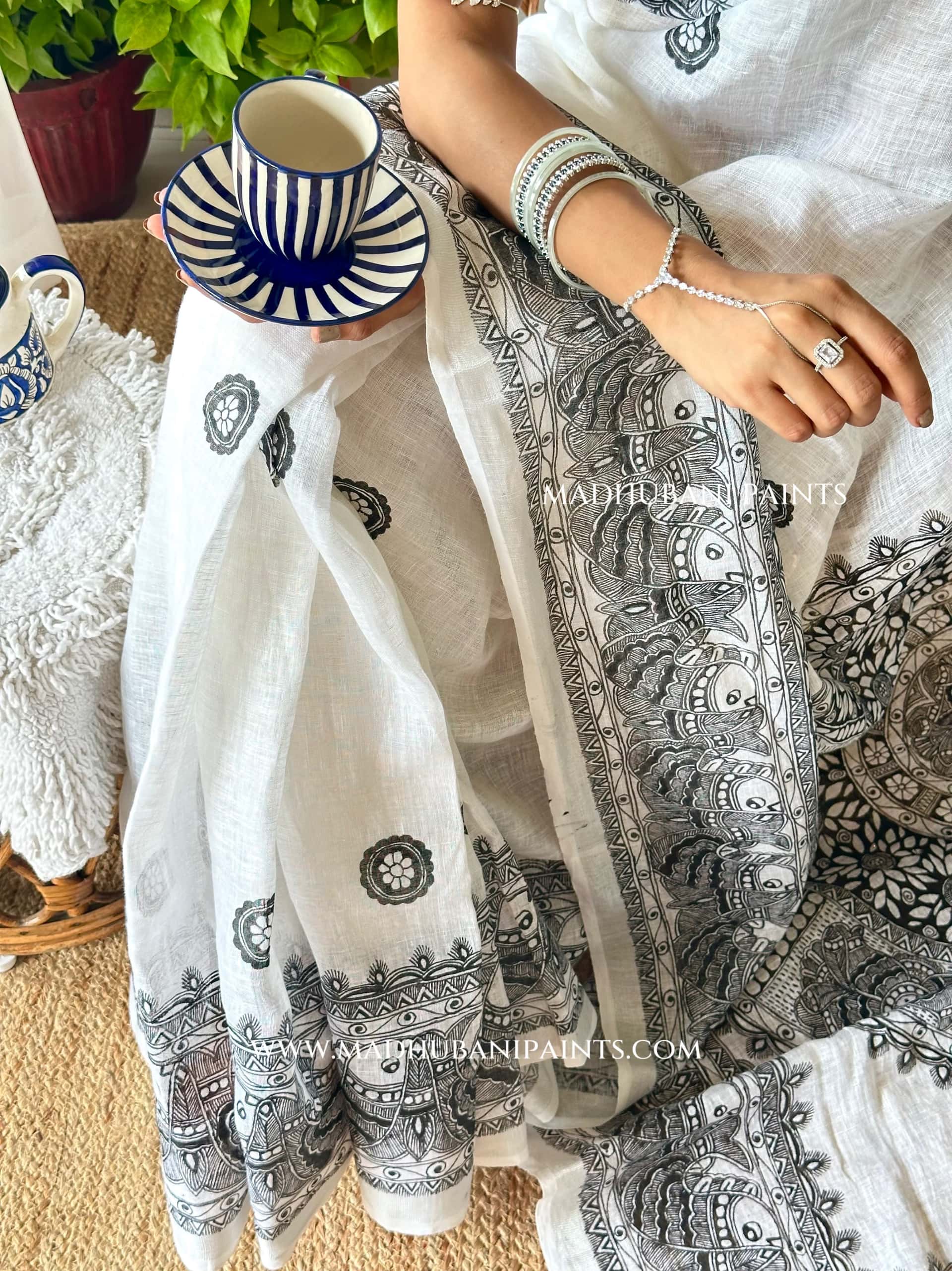 Linen Sagar Shringar Hand-painted Madhubani Painting Saree Blouse Set — image 3 of 11