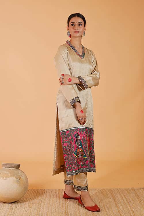 'Radha-Krishna' Handpainted Madhubani Kurta — image 4 of 7