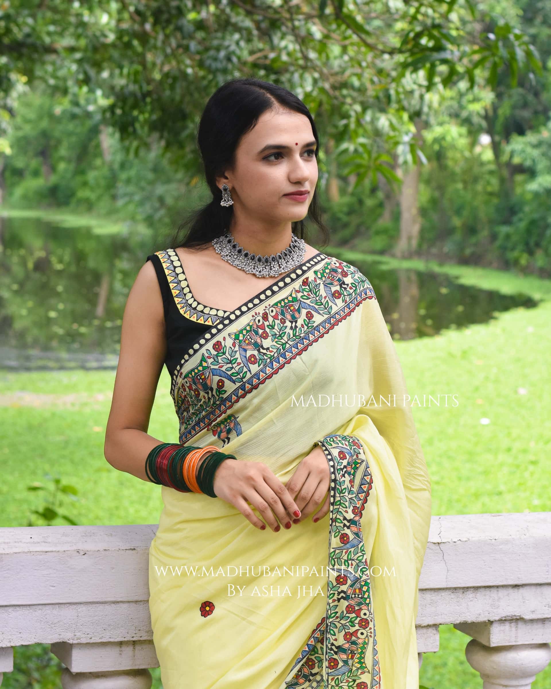 Sunehri Mayuri Hand-painted Madhubani Chiffon Saree — image 7 of 7