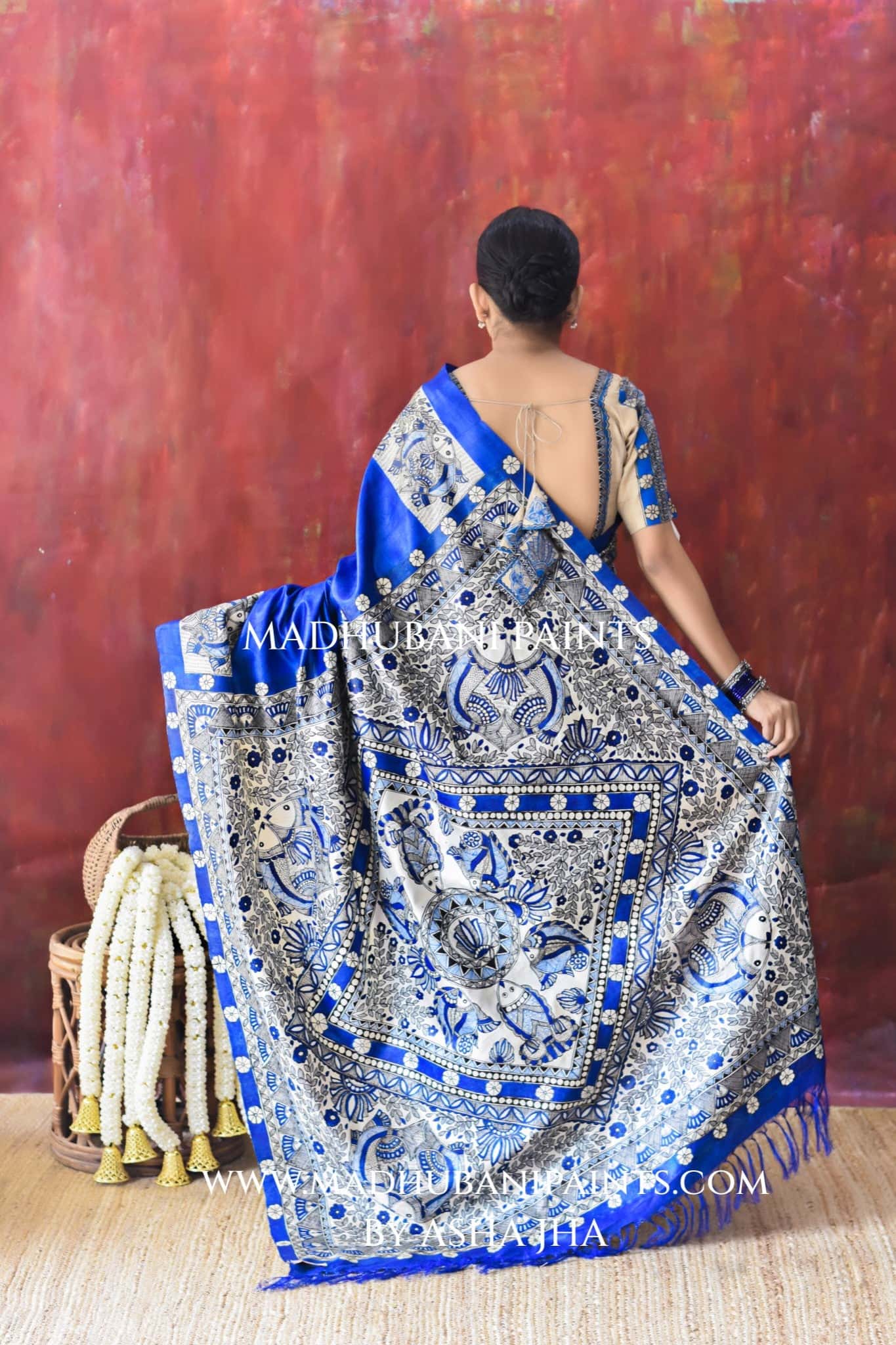 'SAUNDARYA' Hand-painted Madhubani Tussar Silk Saree Blouse Set — image 6 of 9