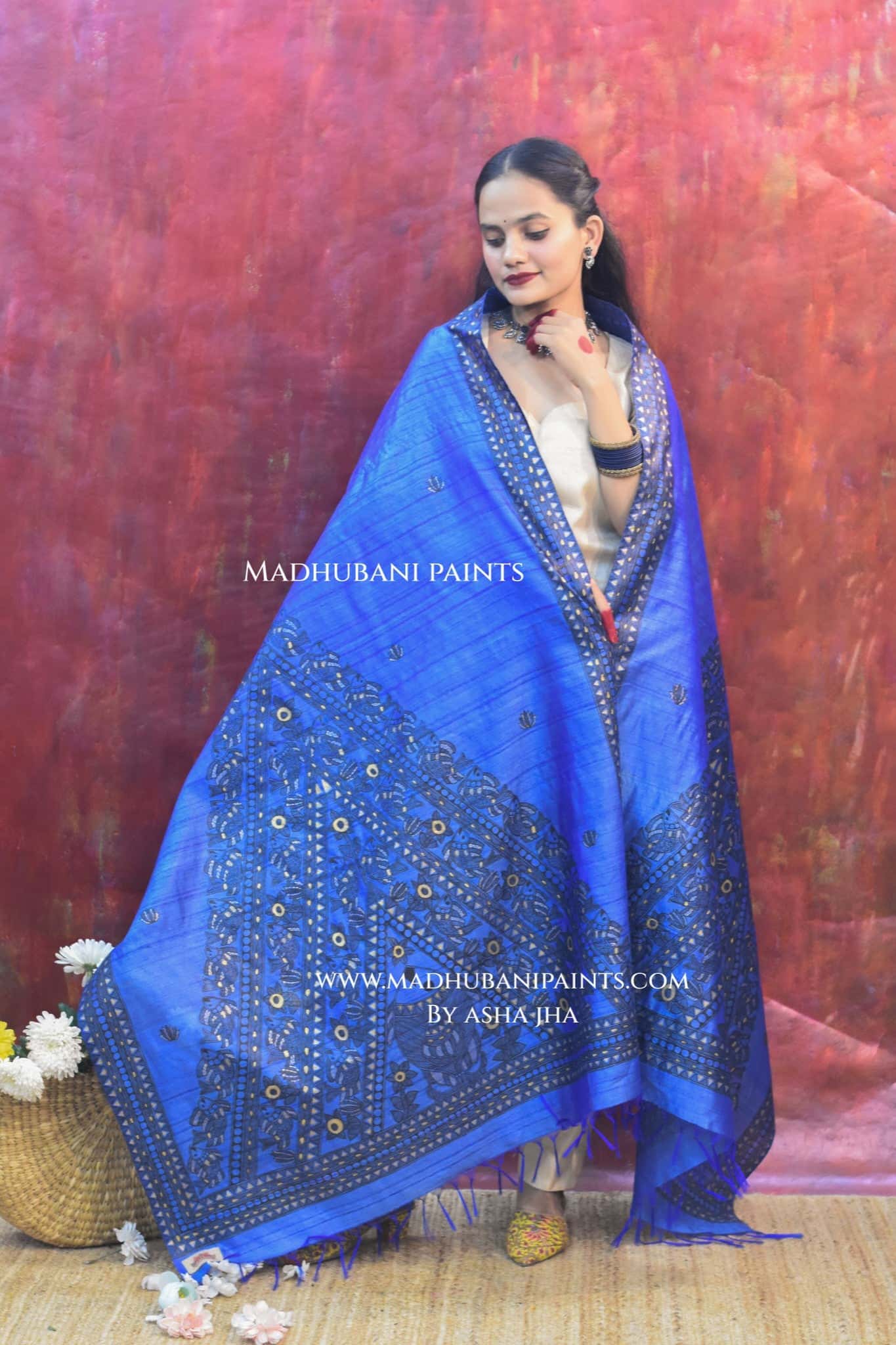 'NEEL SURMAI RANG' Handpainted Madhubani Tussar Silk Dupatta — image 2 of 6