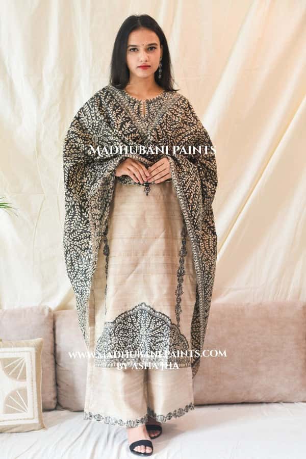 'Pride of Mithila' Handpainted Madhubani Tussar Silk Dupatta — image 2 of 2