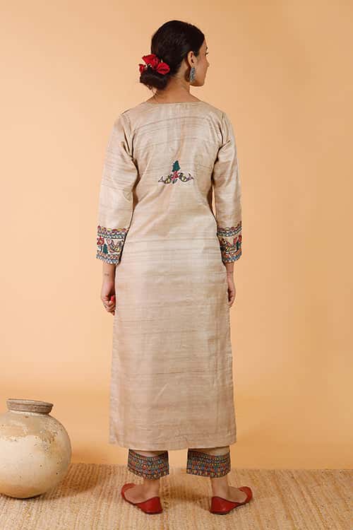 'Anuragini' Handpainted Madhubani Tussar SIlk Kurta — image 6 of 6
