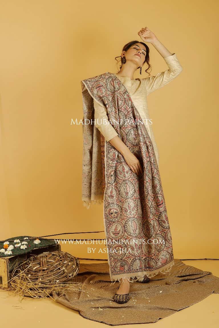 Trishul Saankh Madhubani Handpainted Pure Handwoven Tussar Silk Dupatta — image 2 of 3