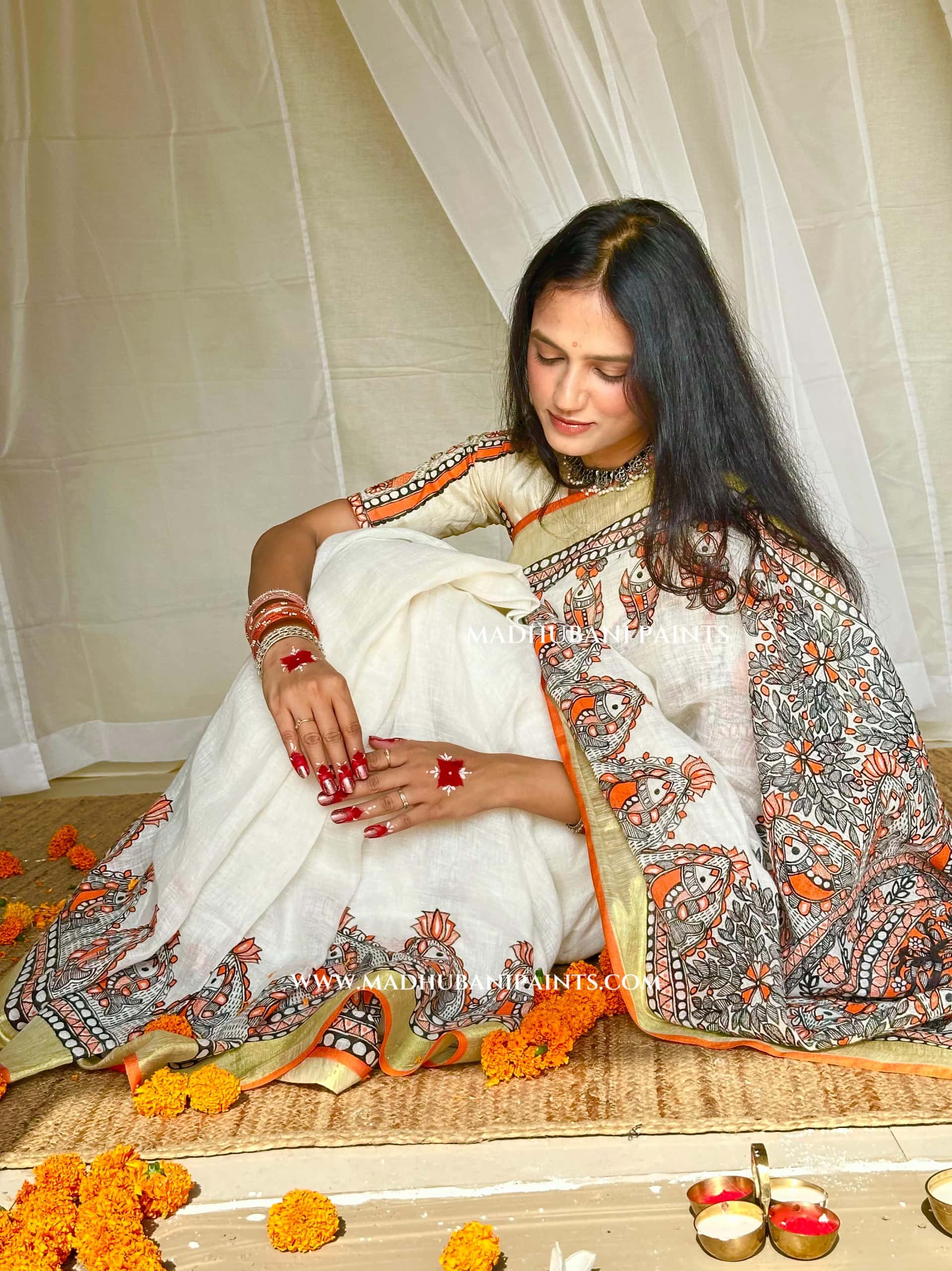 Linen Radha Krishna Hand-painted Madhubani Painting Saree — image 9 of 9