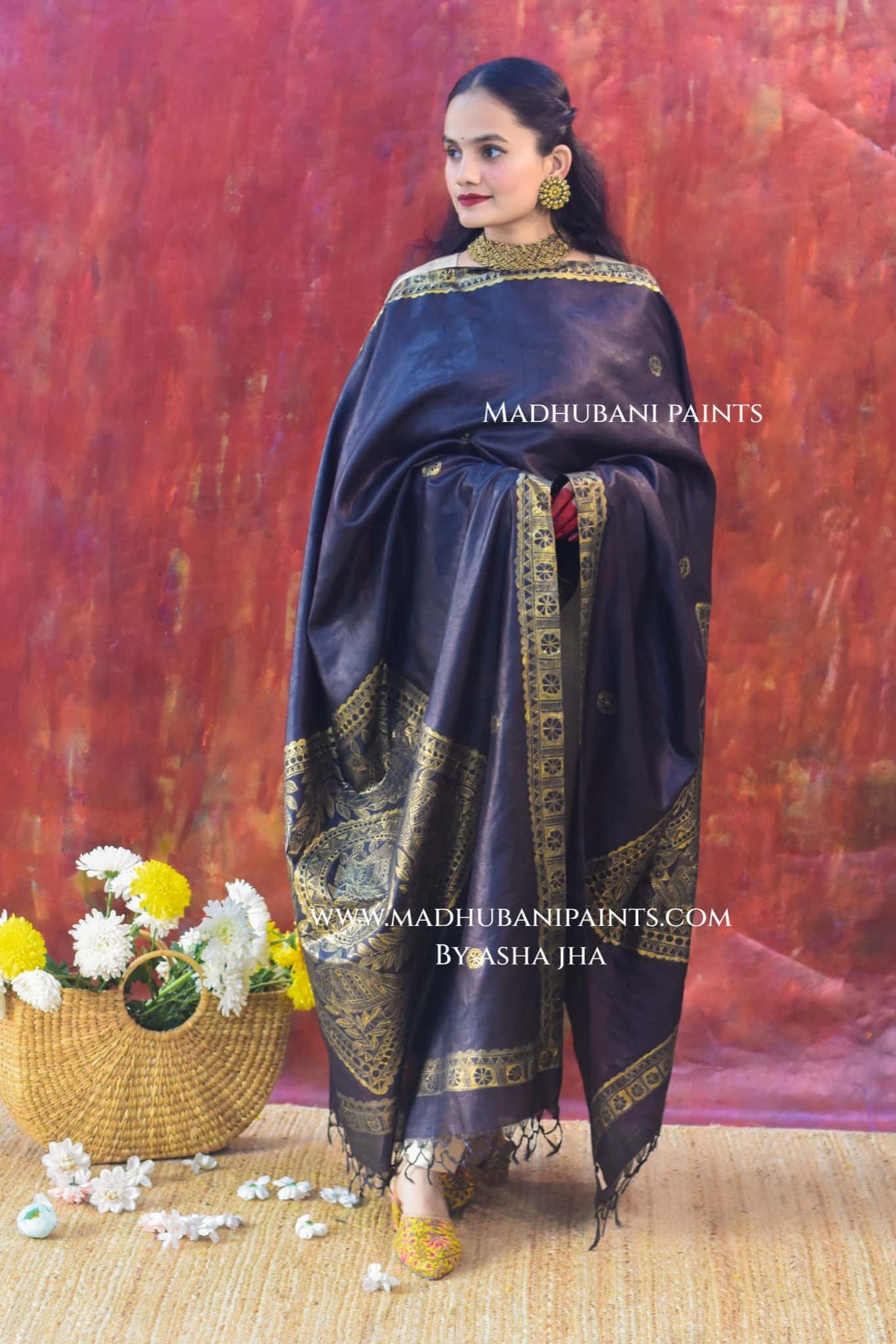 'KAALI MORNI' Handpainted Madhubani Tussar Silk Dupatta — image 5 of 6
