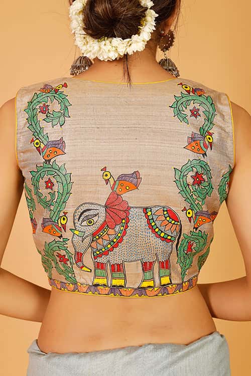 'Ele Mayuri Vrindavan' Handpainted Madhubani Blouse — image 5 of 7