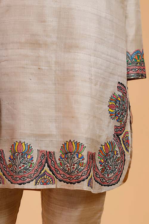 'Kamal Nain' Handpainted Madhubani Tussar Silk Kurta — image 6 of 7