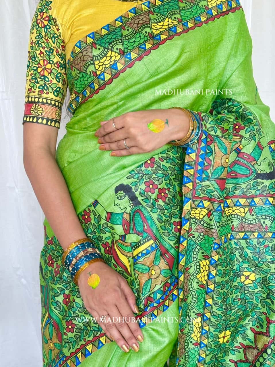 'Ammua Mahuwwa' Handpainted Madhubani Tussar Silk Saree Blouse Set — image 10 of 10