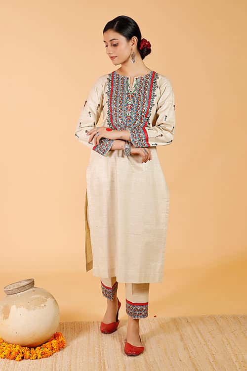 'Tilkor Kamal' Handpainted Madhubani Cotton Kurta — image 3 of 10