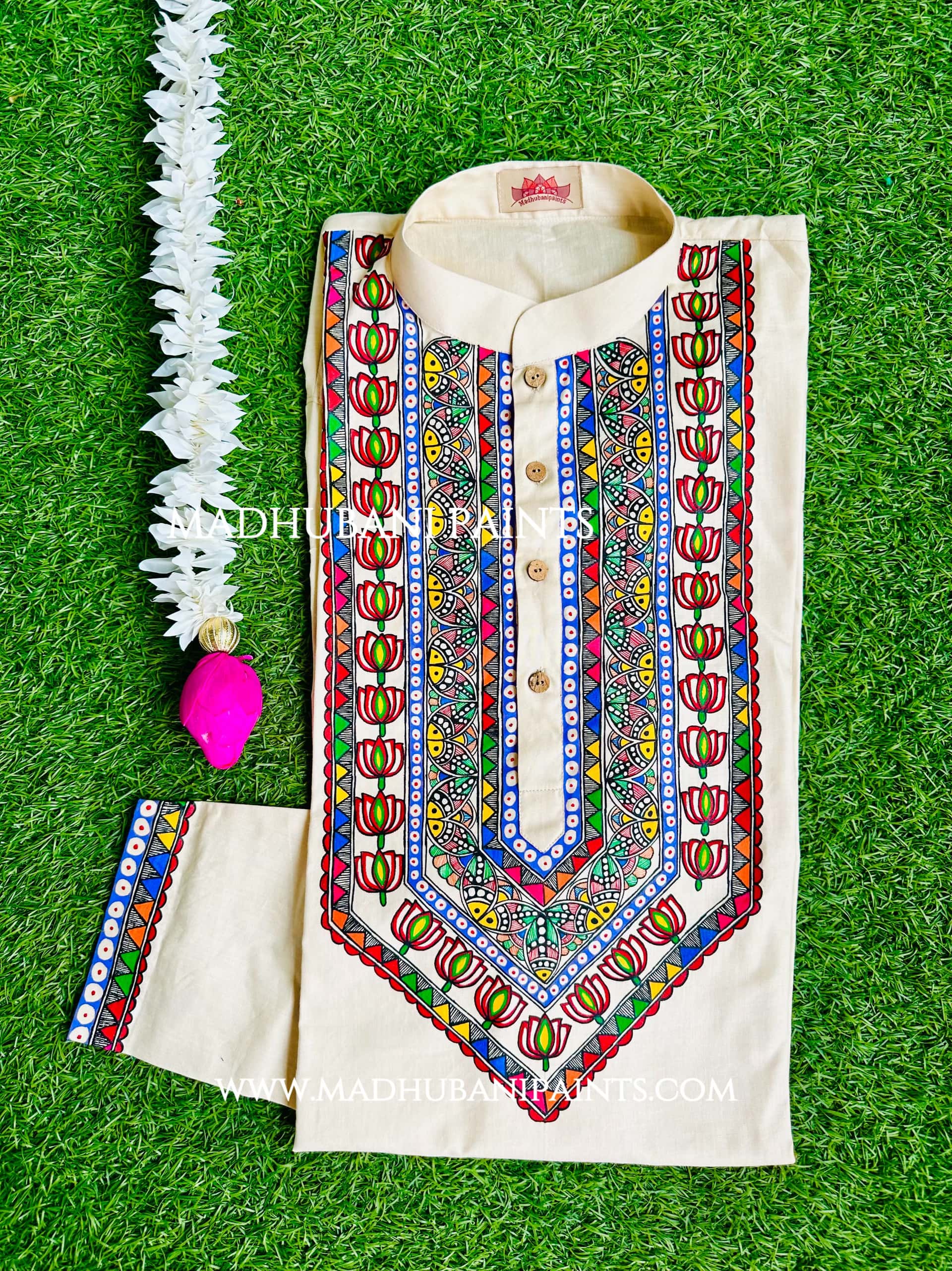 Kamal Matsya Leela Hand-painted Handloom Men's Cotton Kurta — image 2 of 4