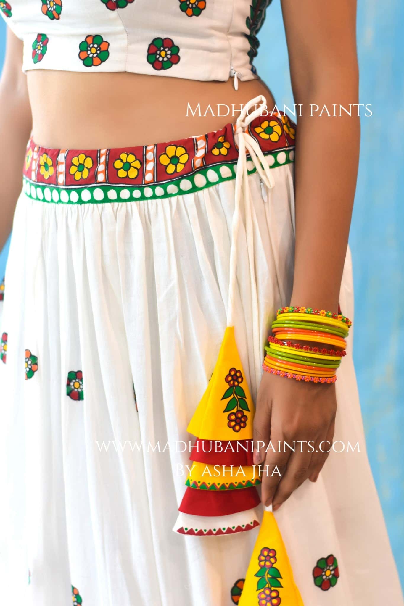 HALDI KE RANG Hand-painted Madhubani Lehnga — image 8 of 15