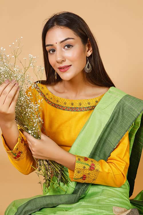 'Saraswati' Handpainted Madhubani  Moonga Silk Blouse — image 7 of 9