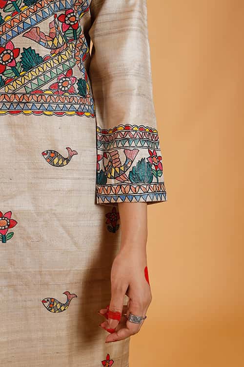 'Anuragini' Handpainted Madhubani Tussar SIlk Kurta — image 5 of 6
