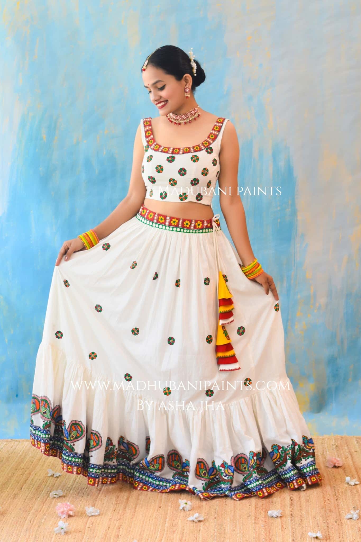 HALDI KE RANG Hand-painted Madhubani Lehnga — image 11 of 15