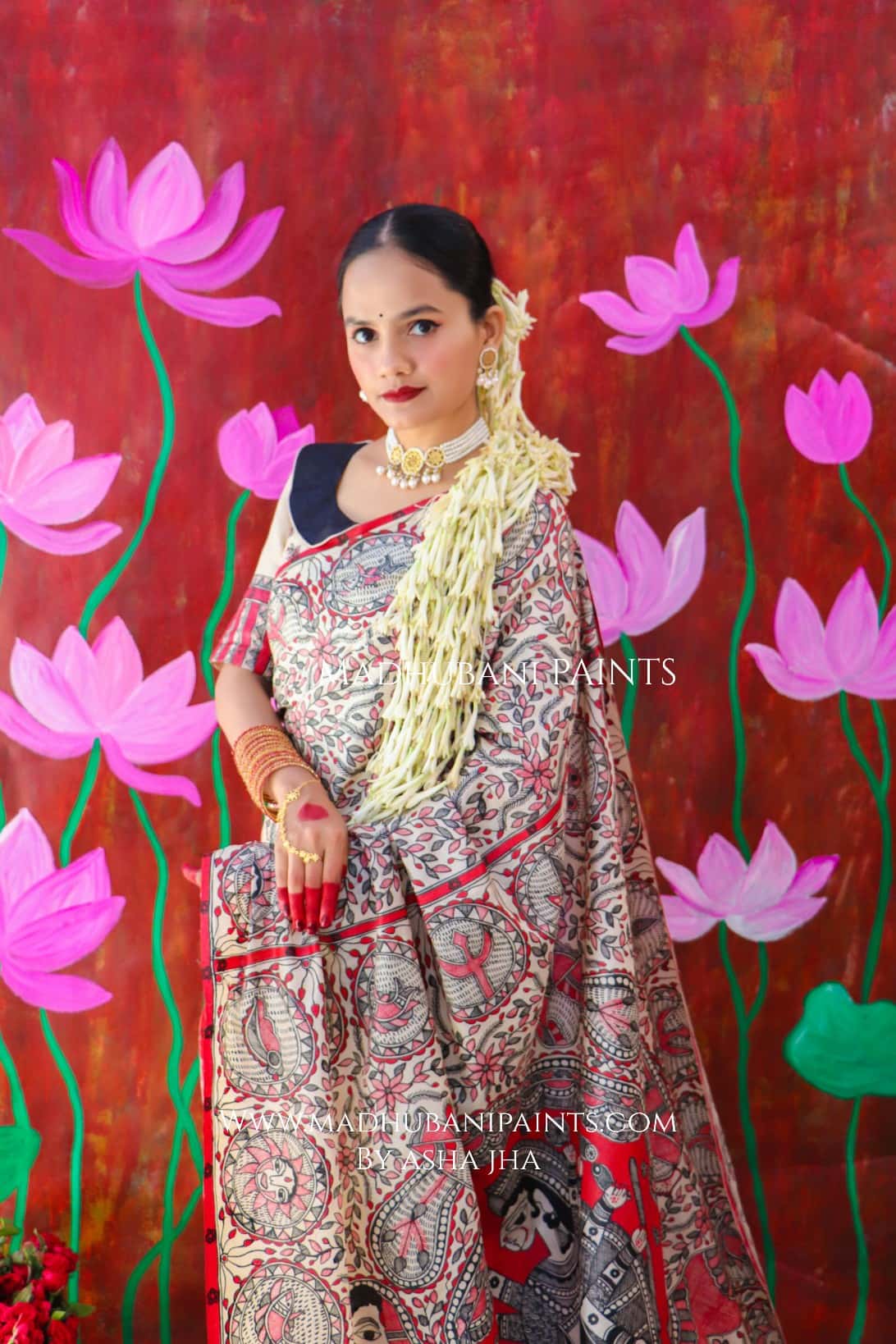 "MADHUMATI" Handpainted Madhubani Tussar Silk Saree — image 10 of 15