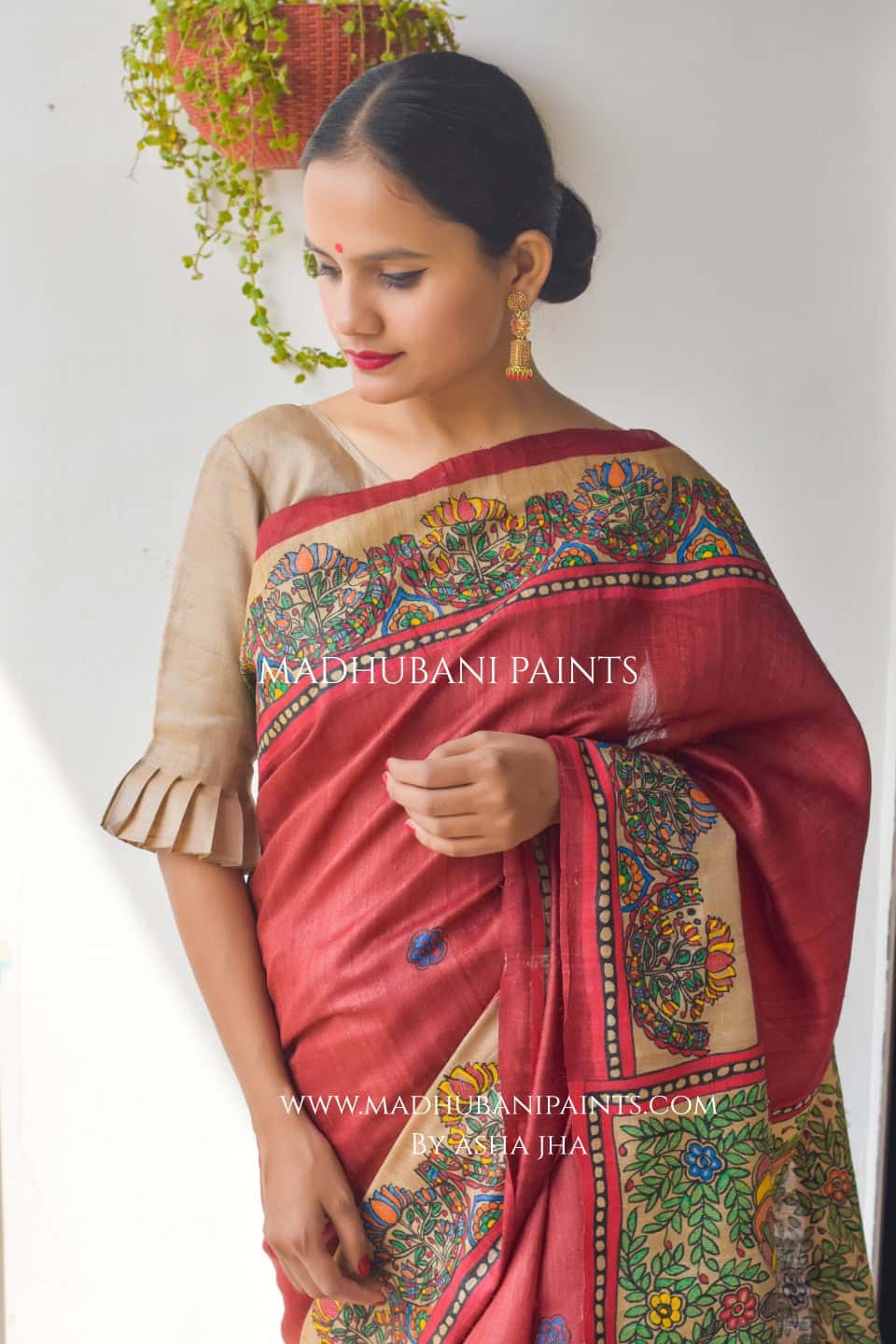 'MAHISASUR MARDINI' Handpainted Tussar Silk Saree — image 8 of 8