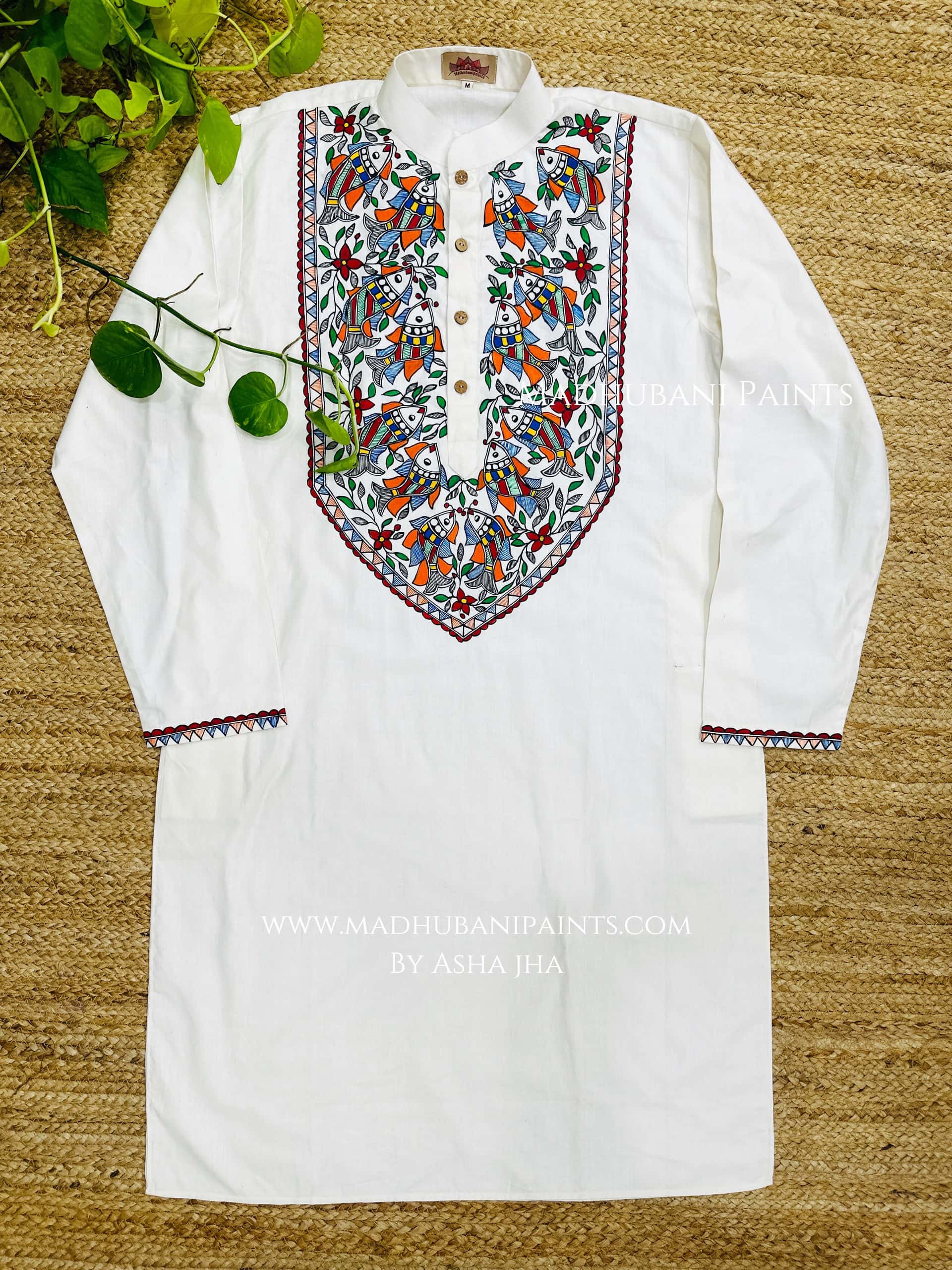 White Multicoloured Fish Hand-painted Handloom Men's Cotton Kurta — image 2 of 5
