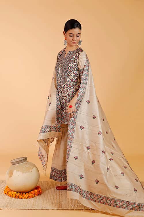 'Prakriti' Handpainted Madhubani Tussar Silk Dupatta — image 2 of 2