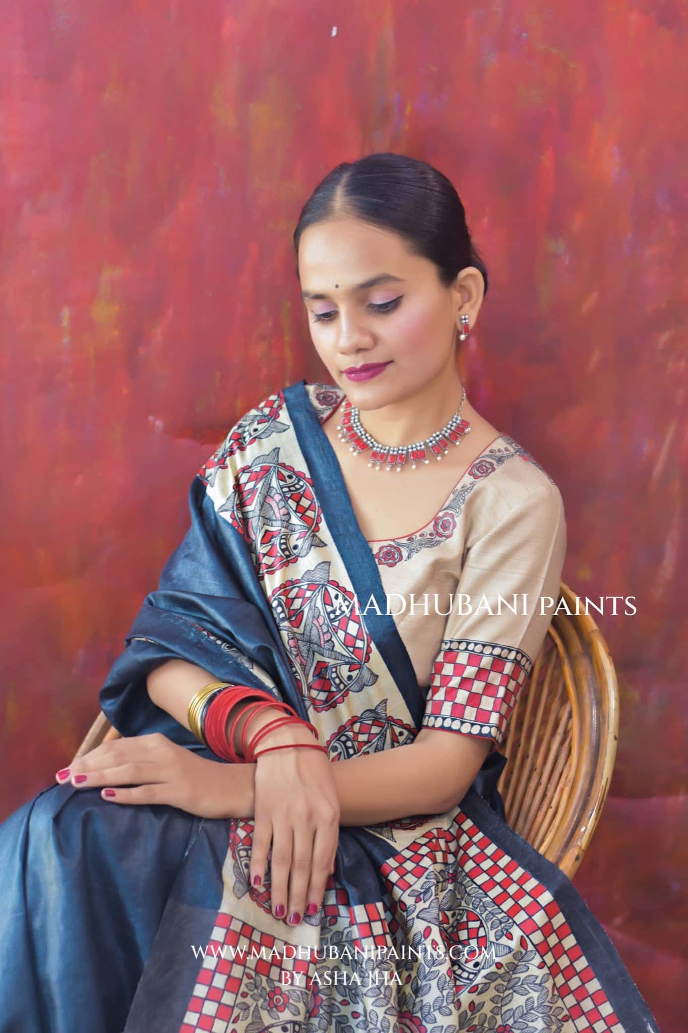 SAMUNDRAMAYI Hand-painted Madhubani Tussar Silk Saree Blouse Set — image 7 of 9