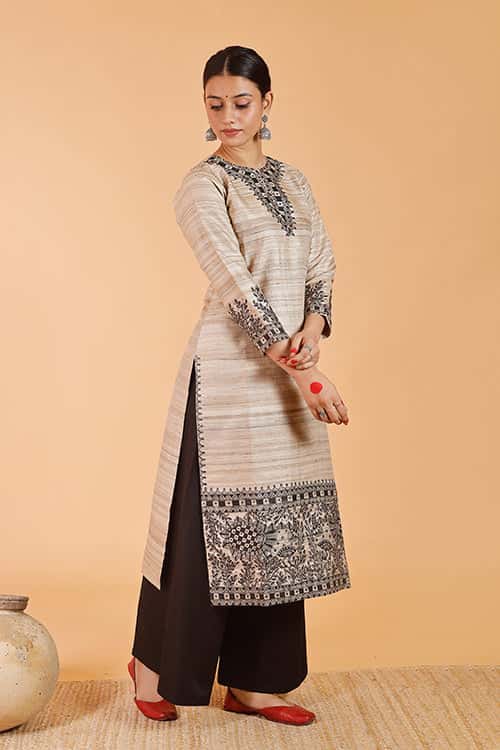 'Joda Mayuri' Handpainted Madhubani Ghicha Silk Kurta — image 3 of 8