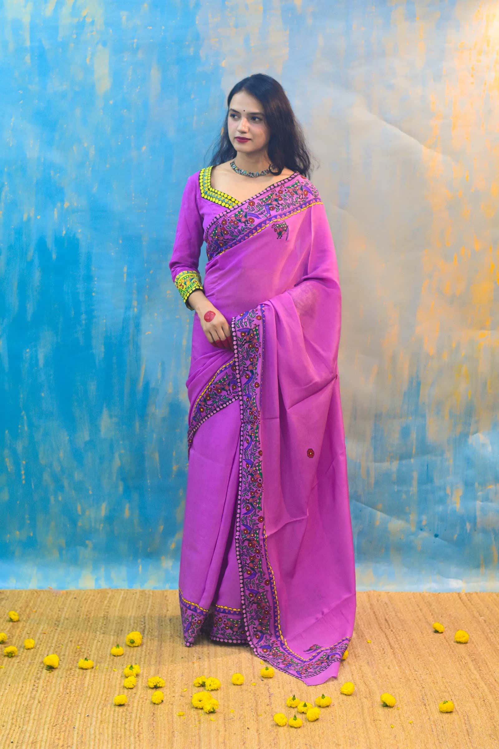 Baigani Mor Hand-painted Madhubani Chiffon Saree Blouse Set — image 7 of 8