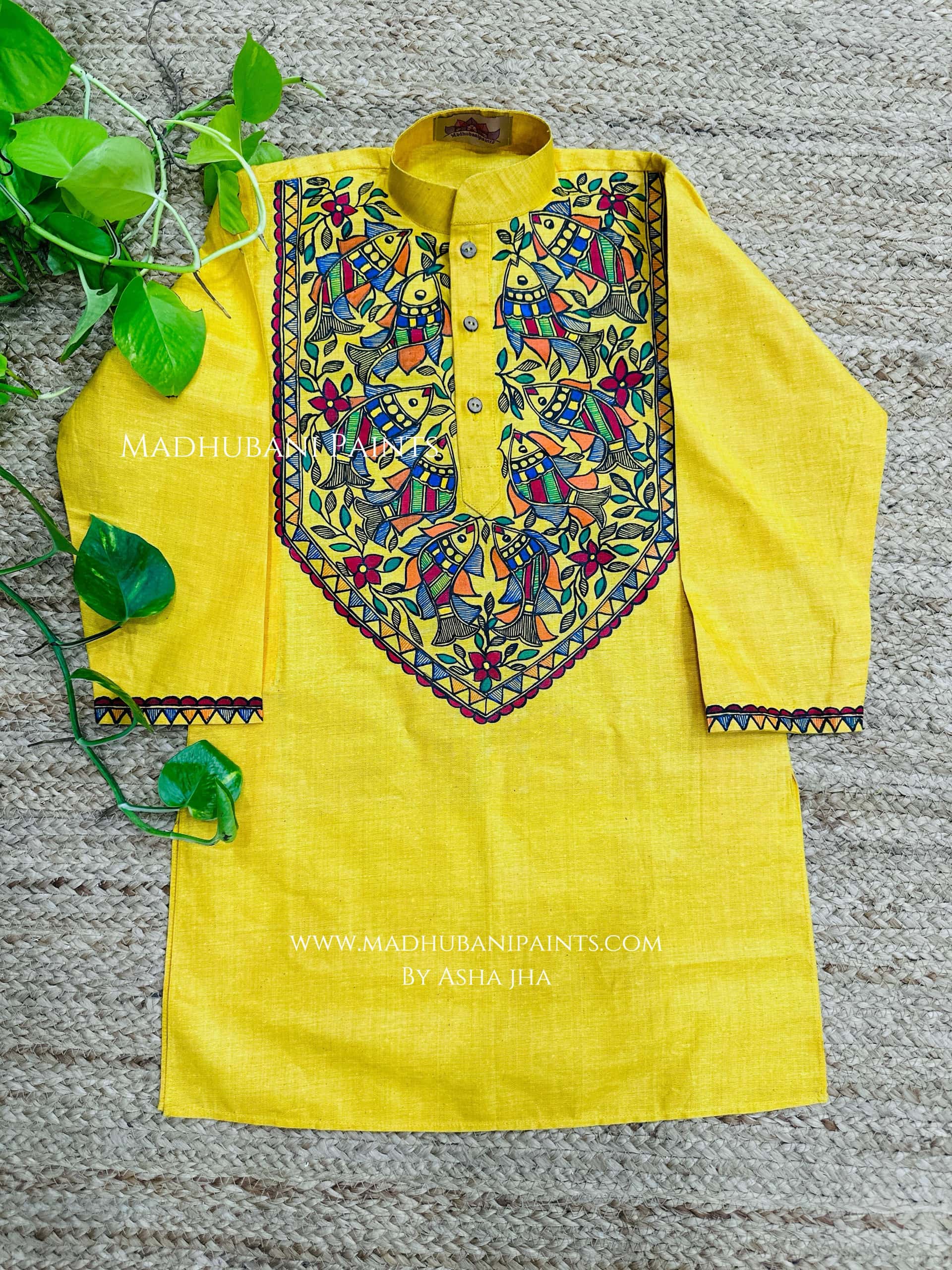Yellow Multicoloured Fish Hand-painted Handloom Men's Cotton Kurta — image 3 of 5