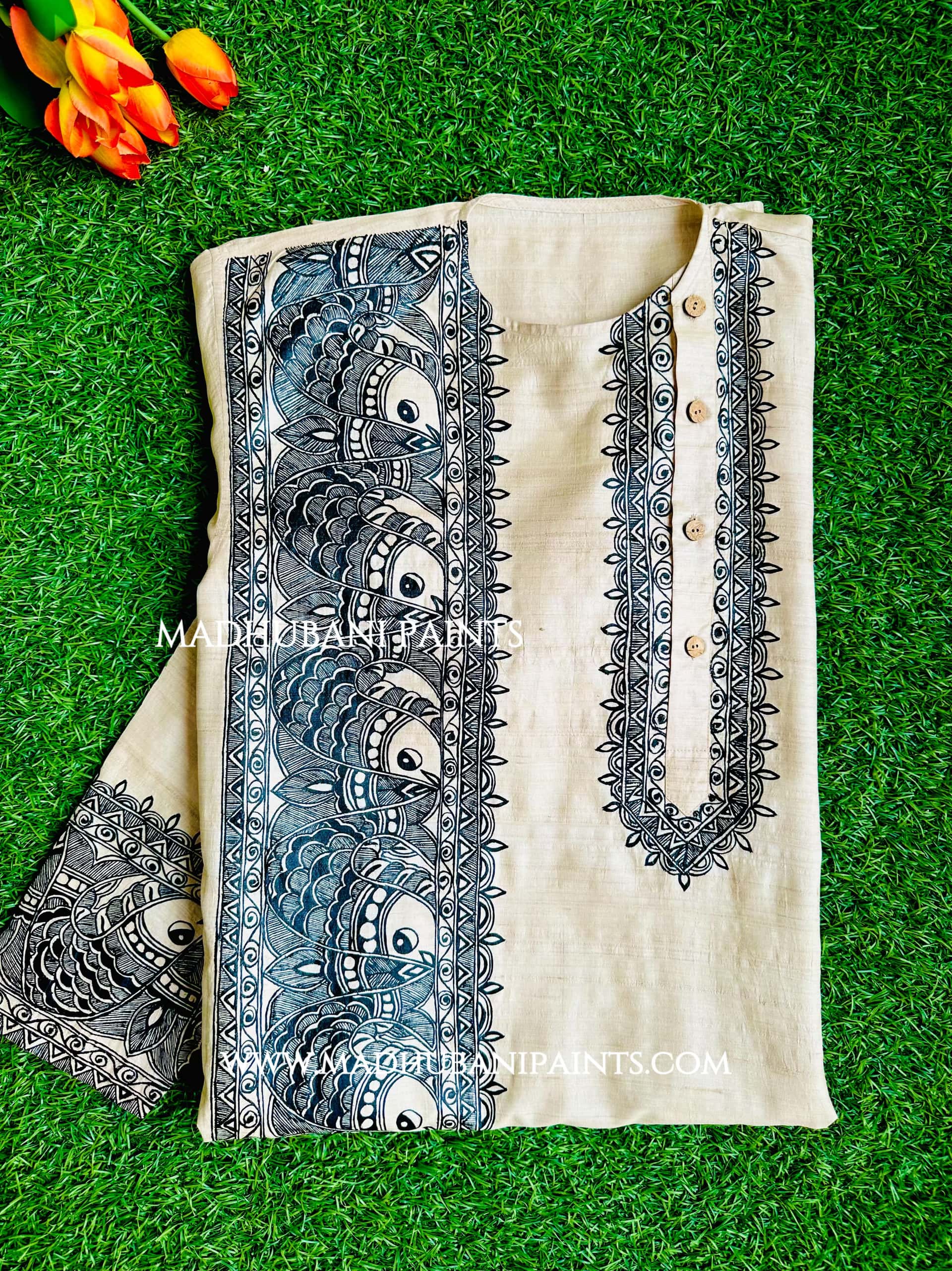 SURMAI SAMUNDAR Hand-painted  Madhubani Men's Tussar Silk Kurta — image 2 of 4