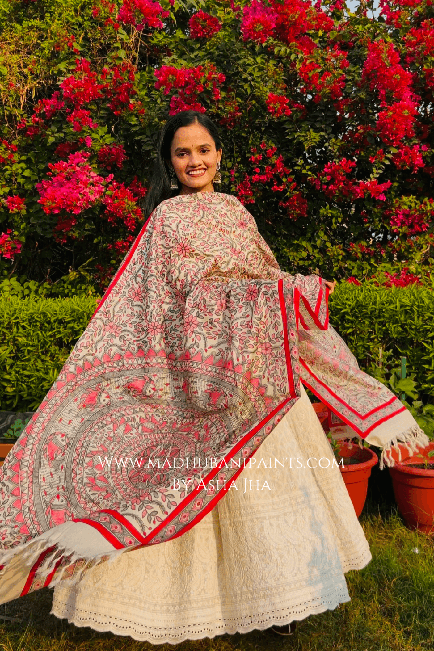 'PRAKRITIK SANGEET' Handpainted Madhubani Tussar Silk Dupatta — image 2 of 6