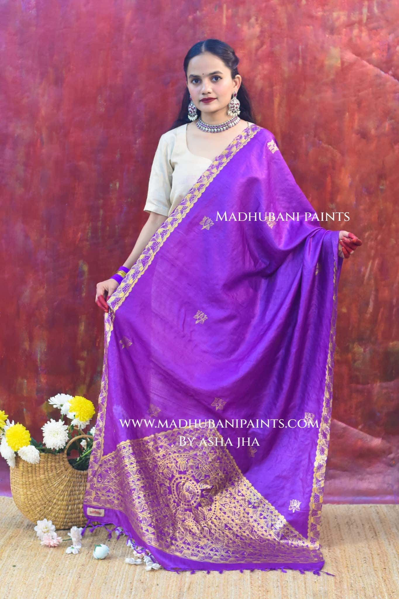'BAIGINI SURMAI' Handpainted Madhubani Tussar Silk Dupatta — image 5 of 6