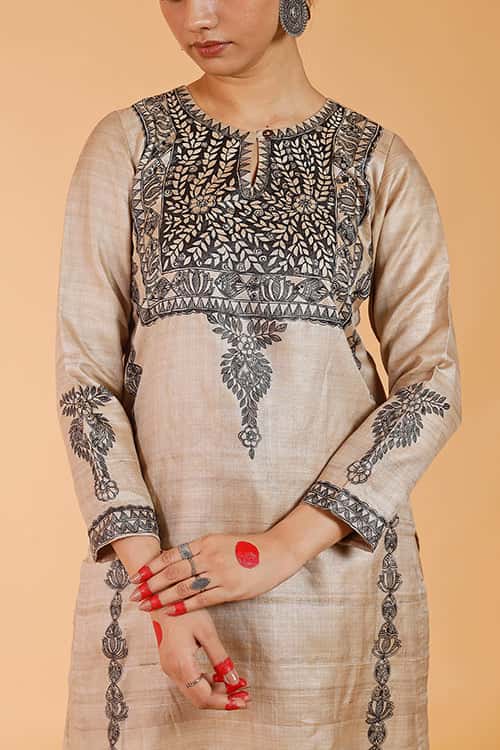 'Pride of Mithila' Handpainted Madhubani Tussar Silk Kurta — image 5 of 7