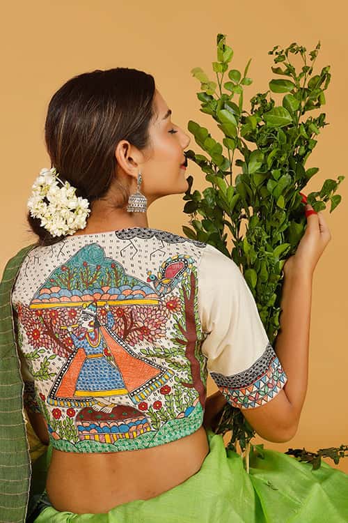 'Govardhan Leela' Handpainted Madhubani  Moonga Silk Blouse — image 4 of 7