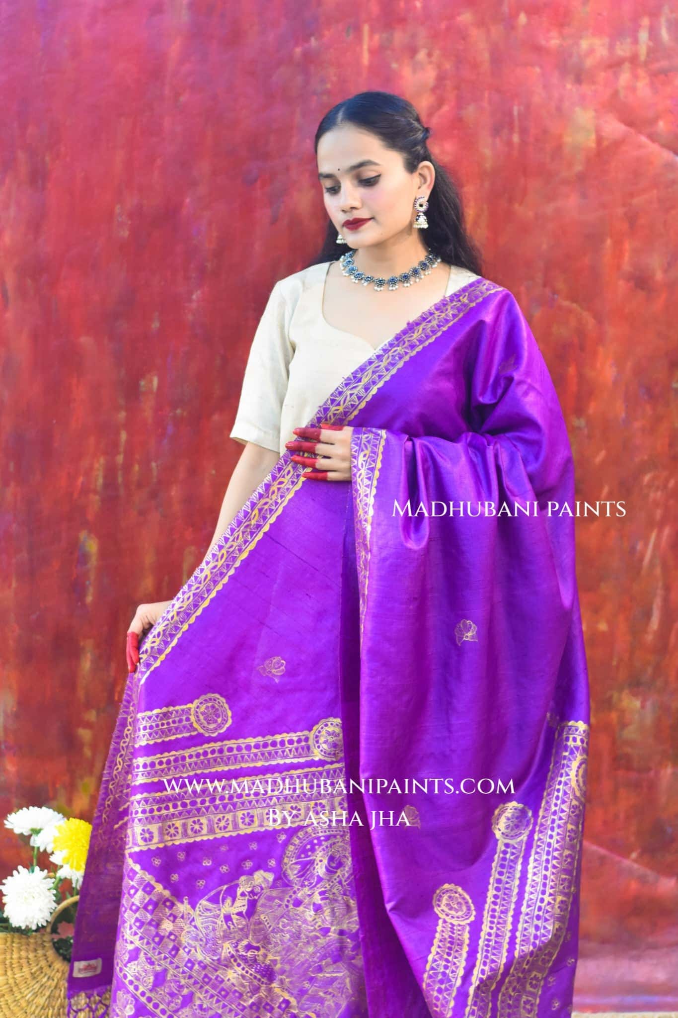 'RAM DARBAR' Handpainted Madhubani Tussar Silk Dupatta — image 6 of 6