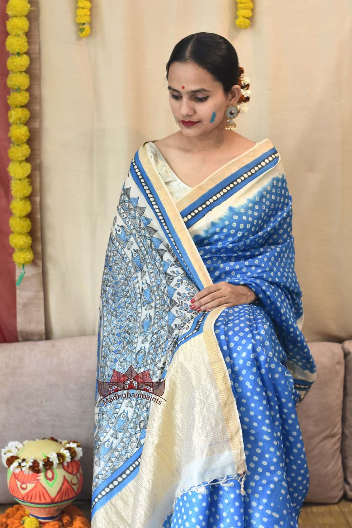 Madhubani Bandhani NEELI Mayur- Surmai Mandara Handpainted Saree — image 4 of 6