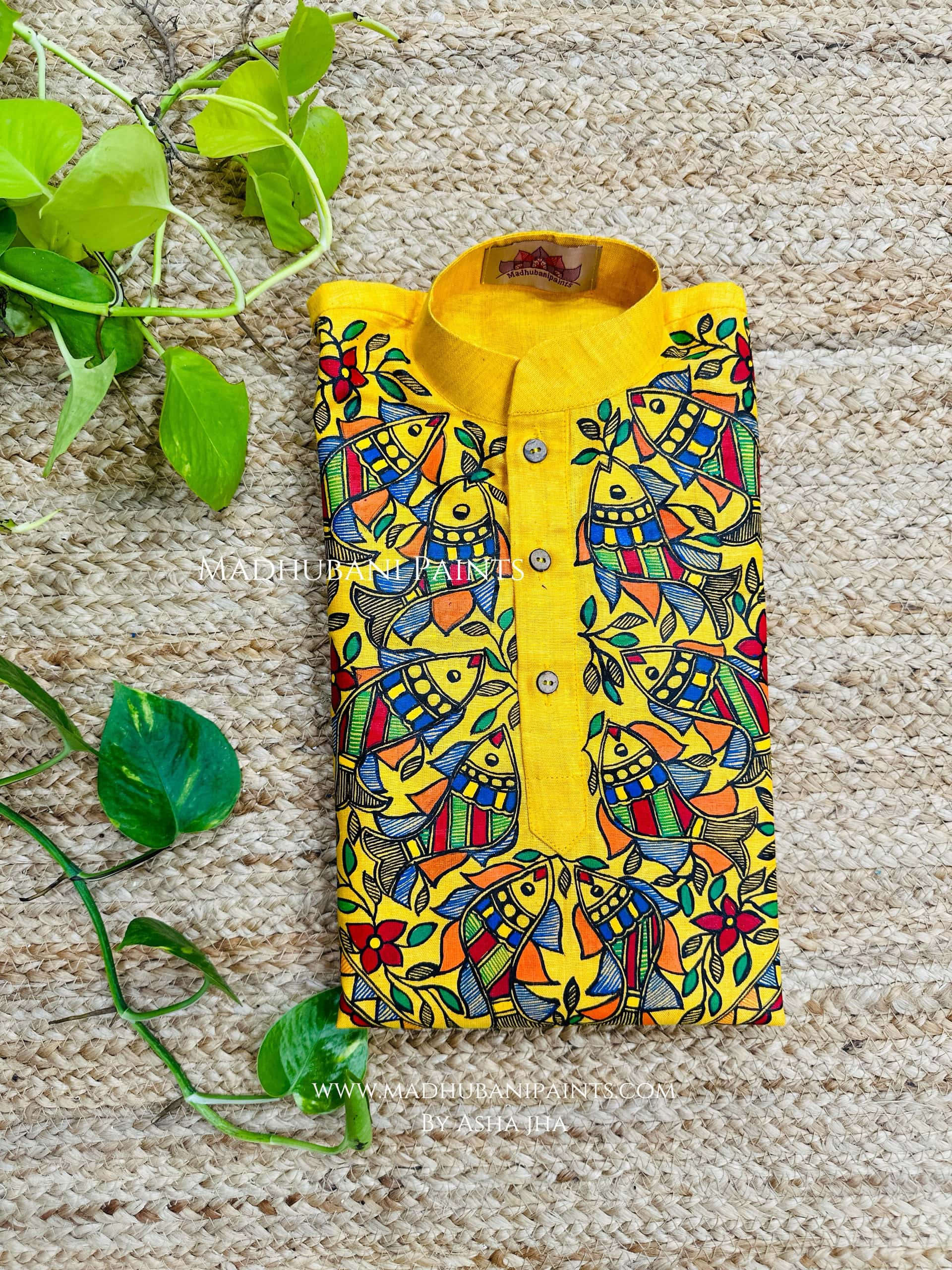 Yellow Multicoloured Fish Hand-painted Handloom Men's Cotton Kurta — image 2 of 5