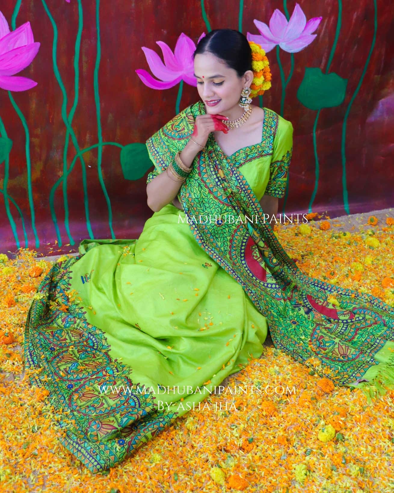 'SANSKRITI' Handpainted Madhubani Tussar Silk Saree Blouse Set — image 7 of 8