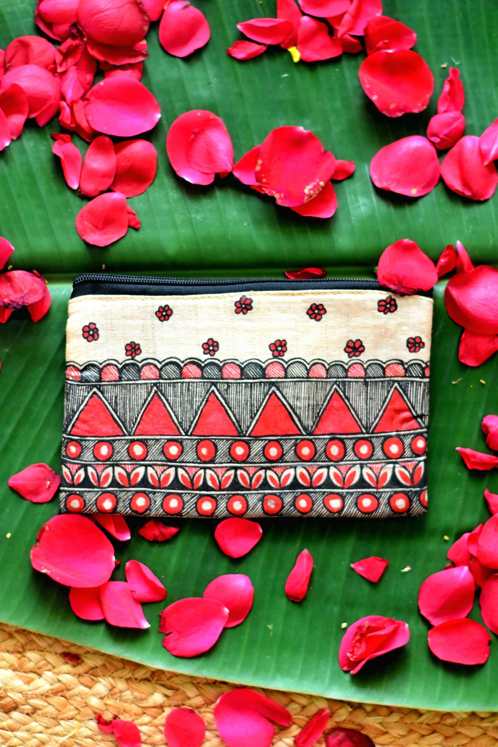Border Pouch
