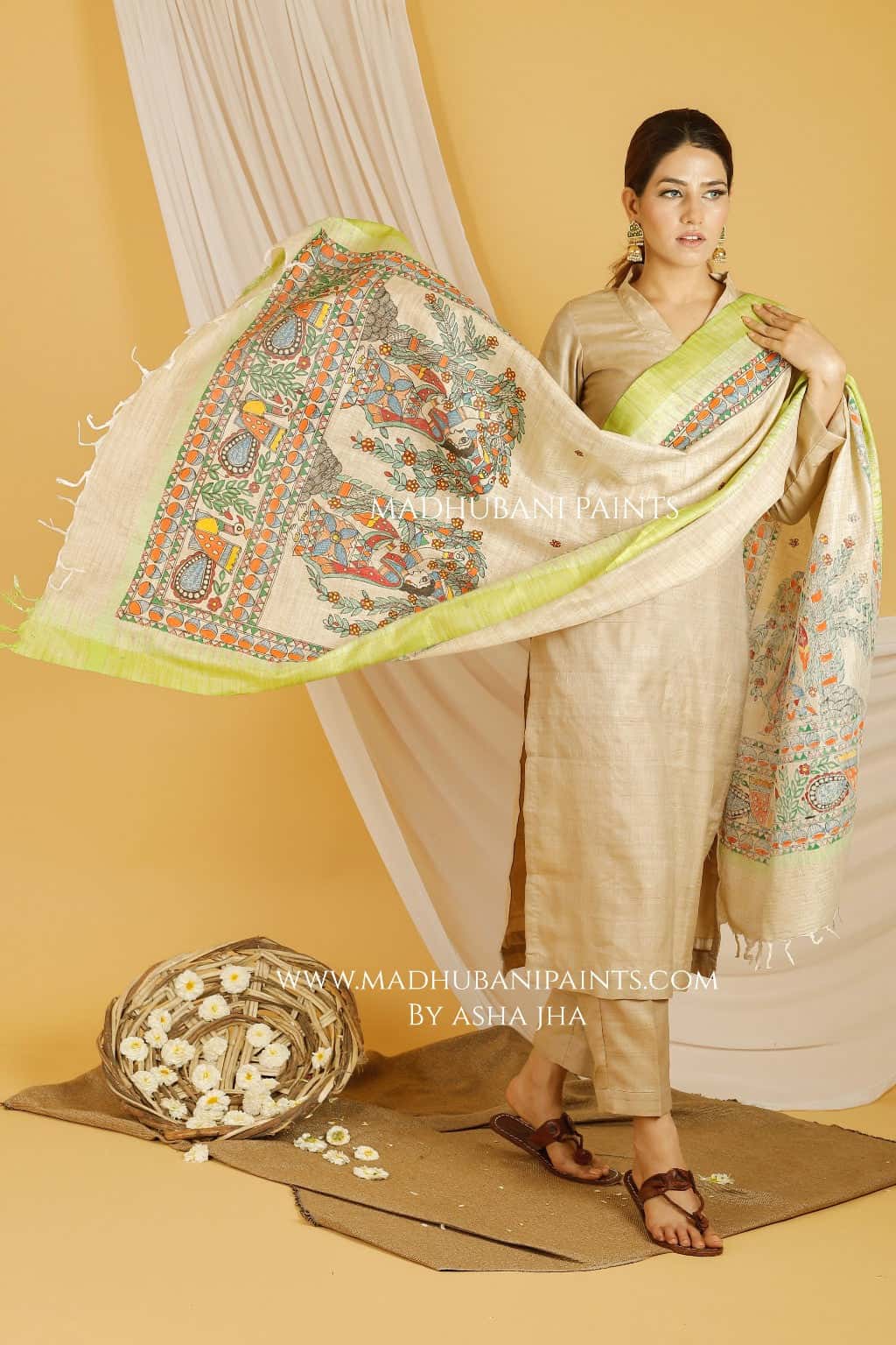 Lady In Garden Madhubani Handpainted Pure Handloom Cotton Dupatta — image 5 of 5