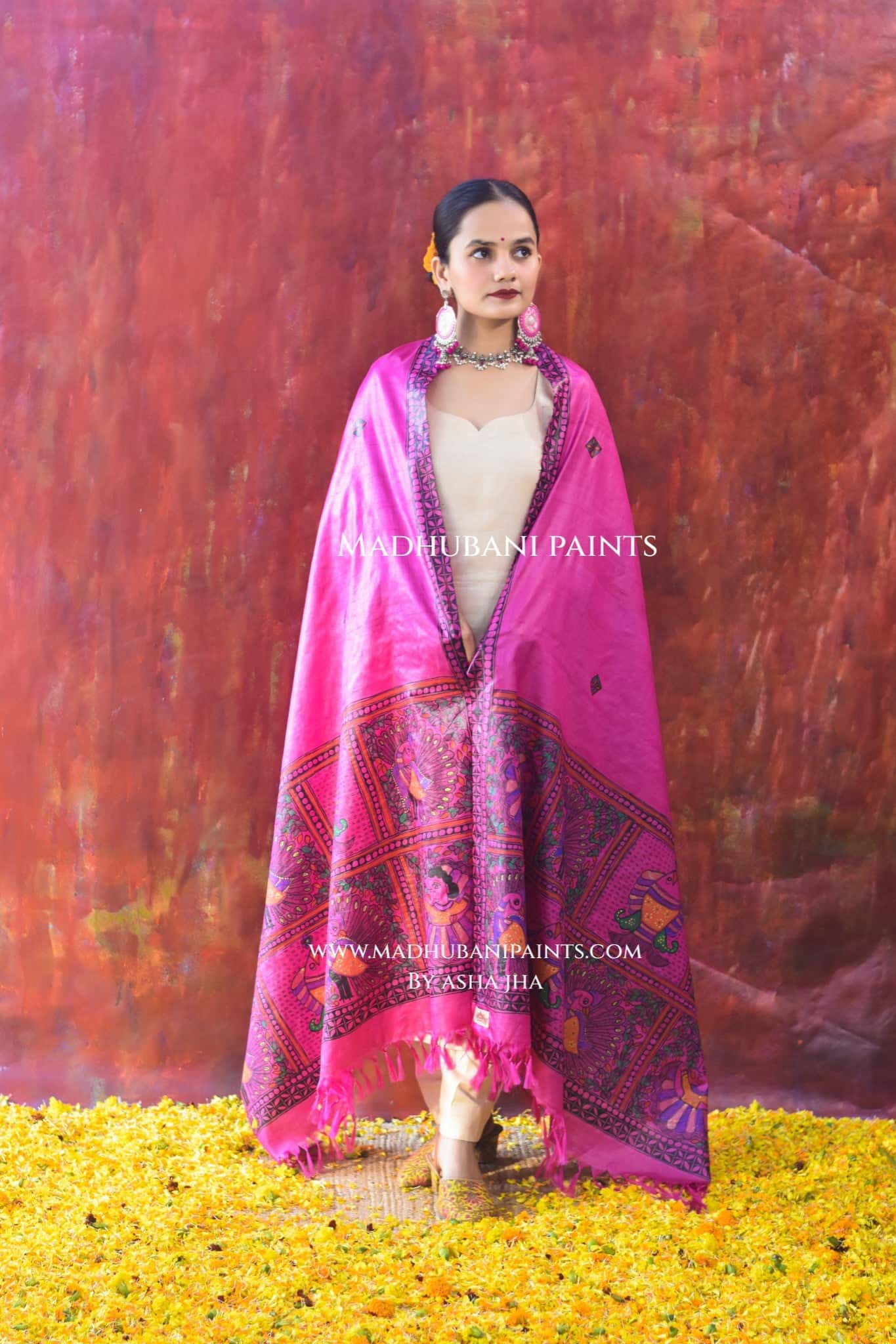 'GUDIYA MOR MACHLI' Handpainted Madhubani Tussar Silk Dupatta — image 2 of 5