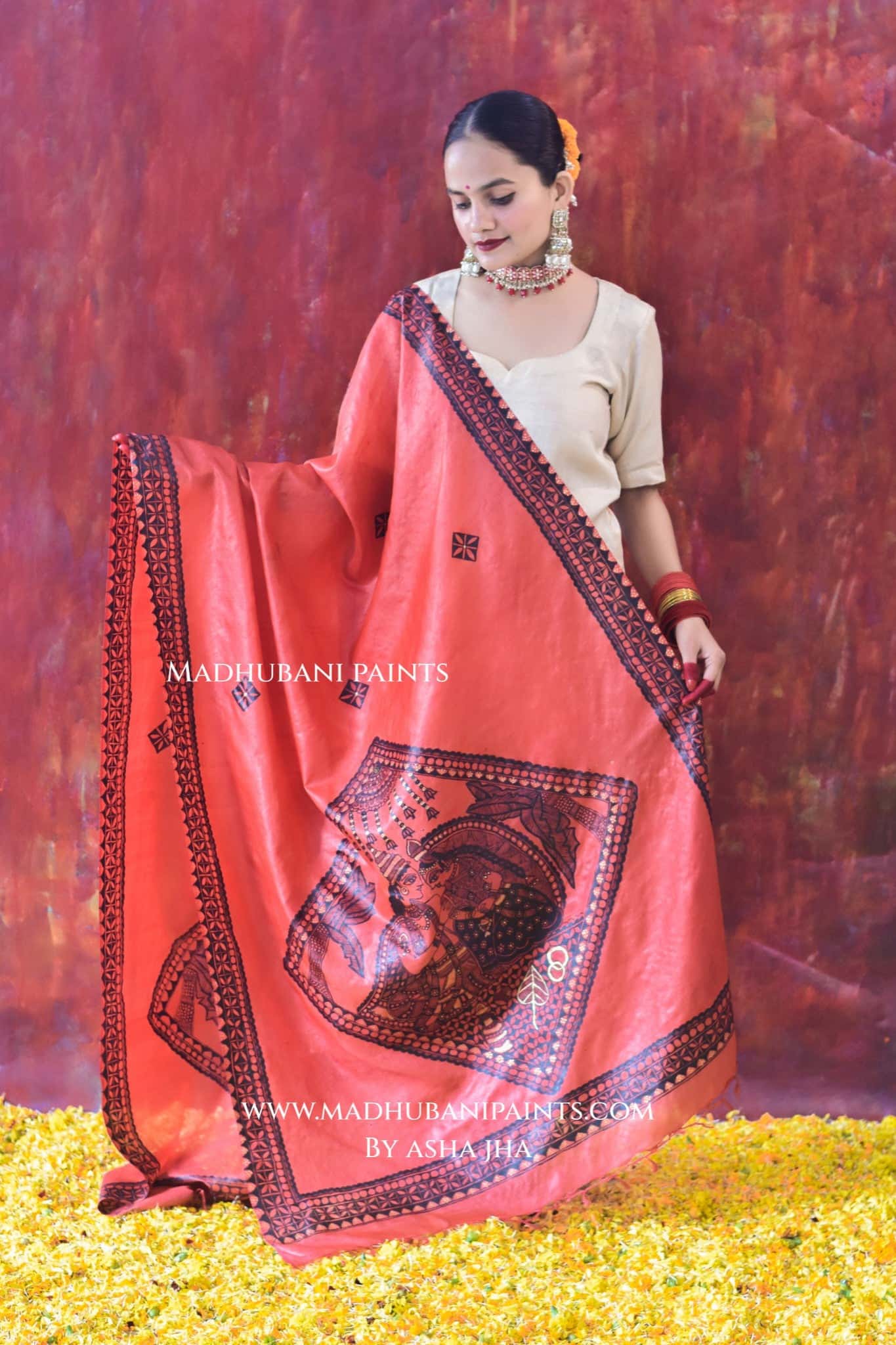 'DULHA DULHIN' Handpainted Madhubani Tussar Silk Dupatta — image 4 of 6