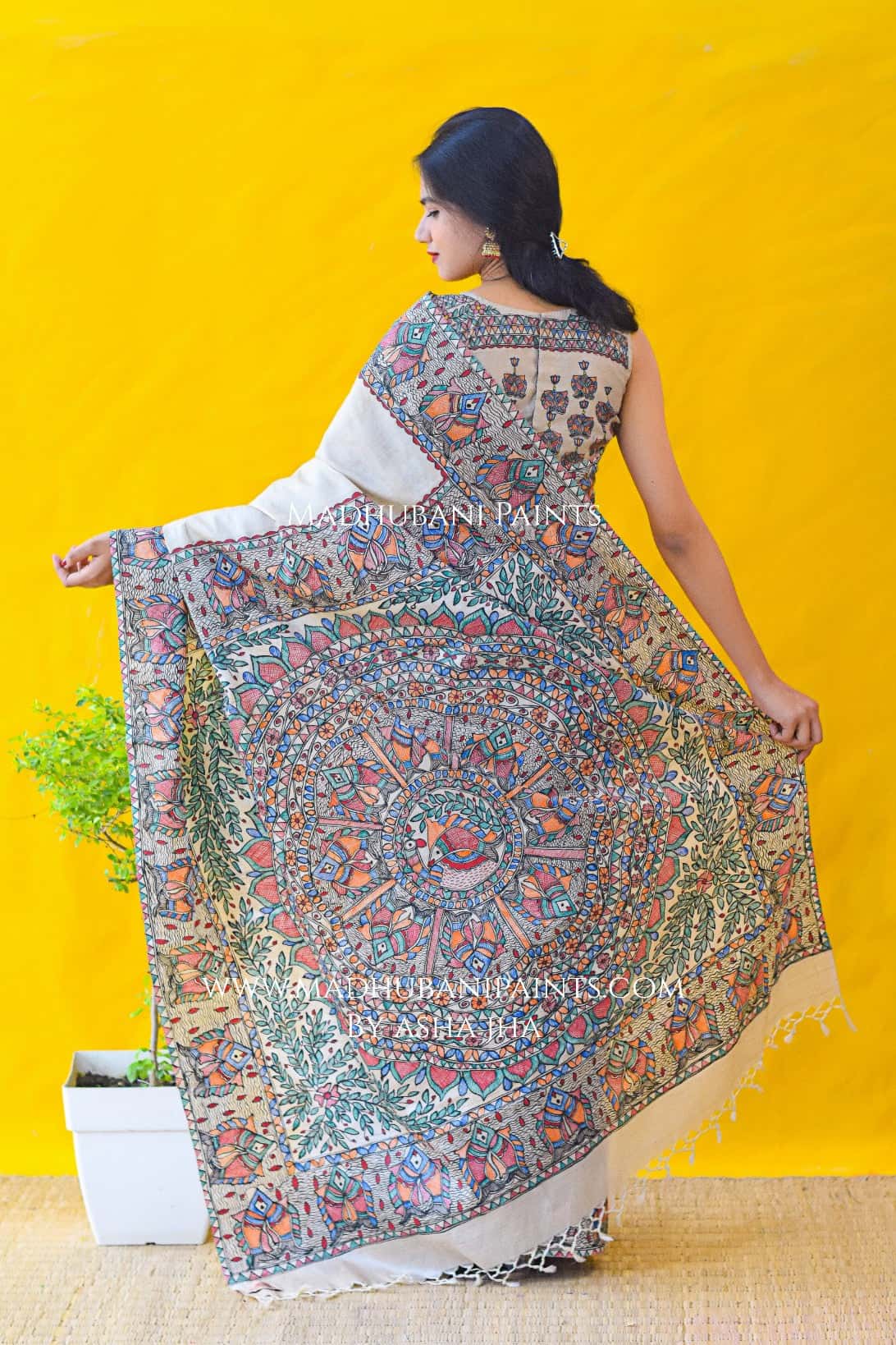 'MITHILA KI MAACH'  Hand-painted Madhubani Tussar Silk Saree Blouse Set — image 4 of 9