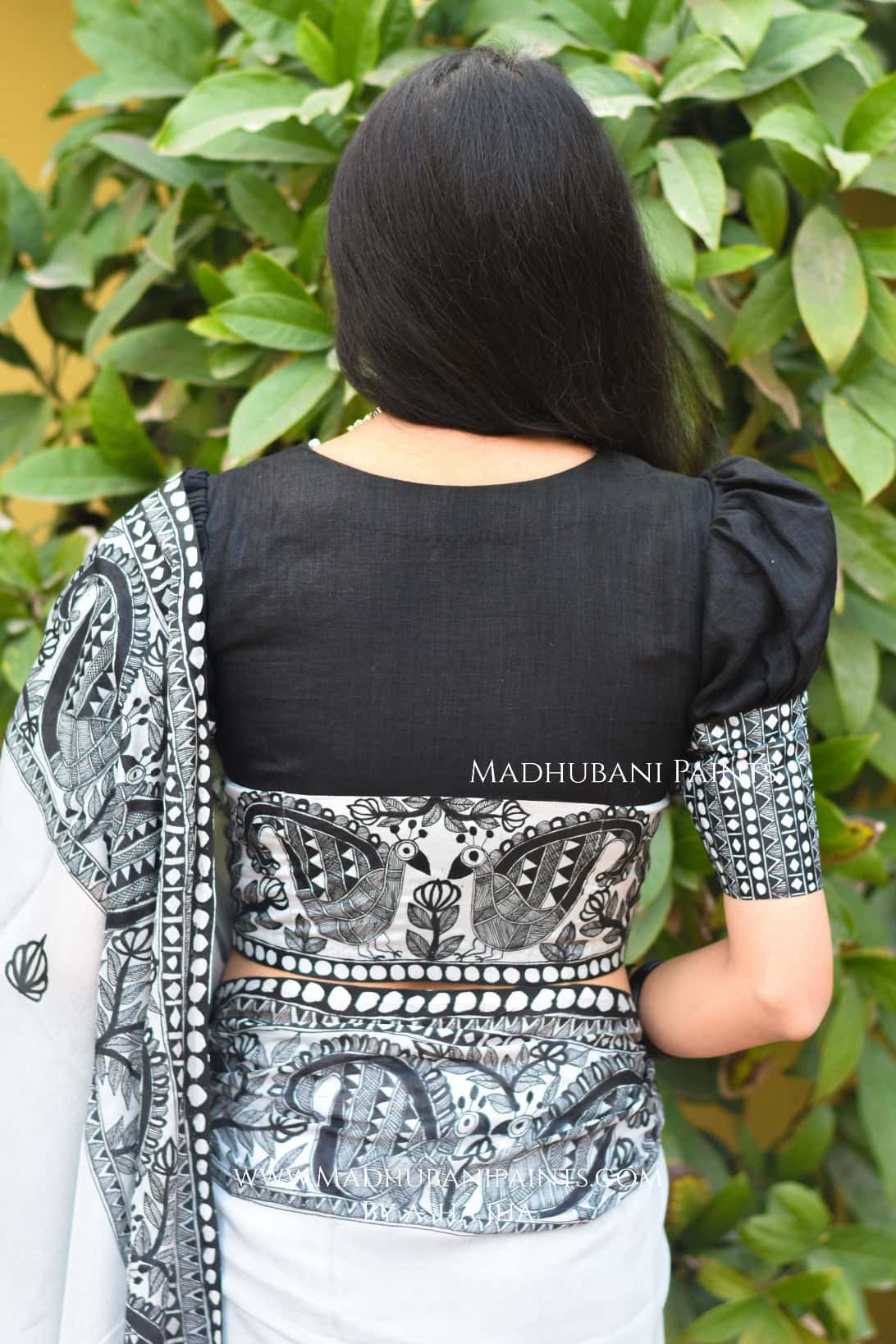 KUSUMAKAR Hand-painted Madhubani Chiffon Saree Blouse Set — image 10 of 11