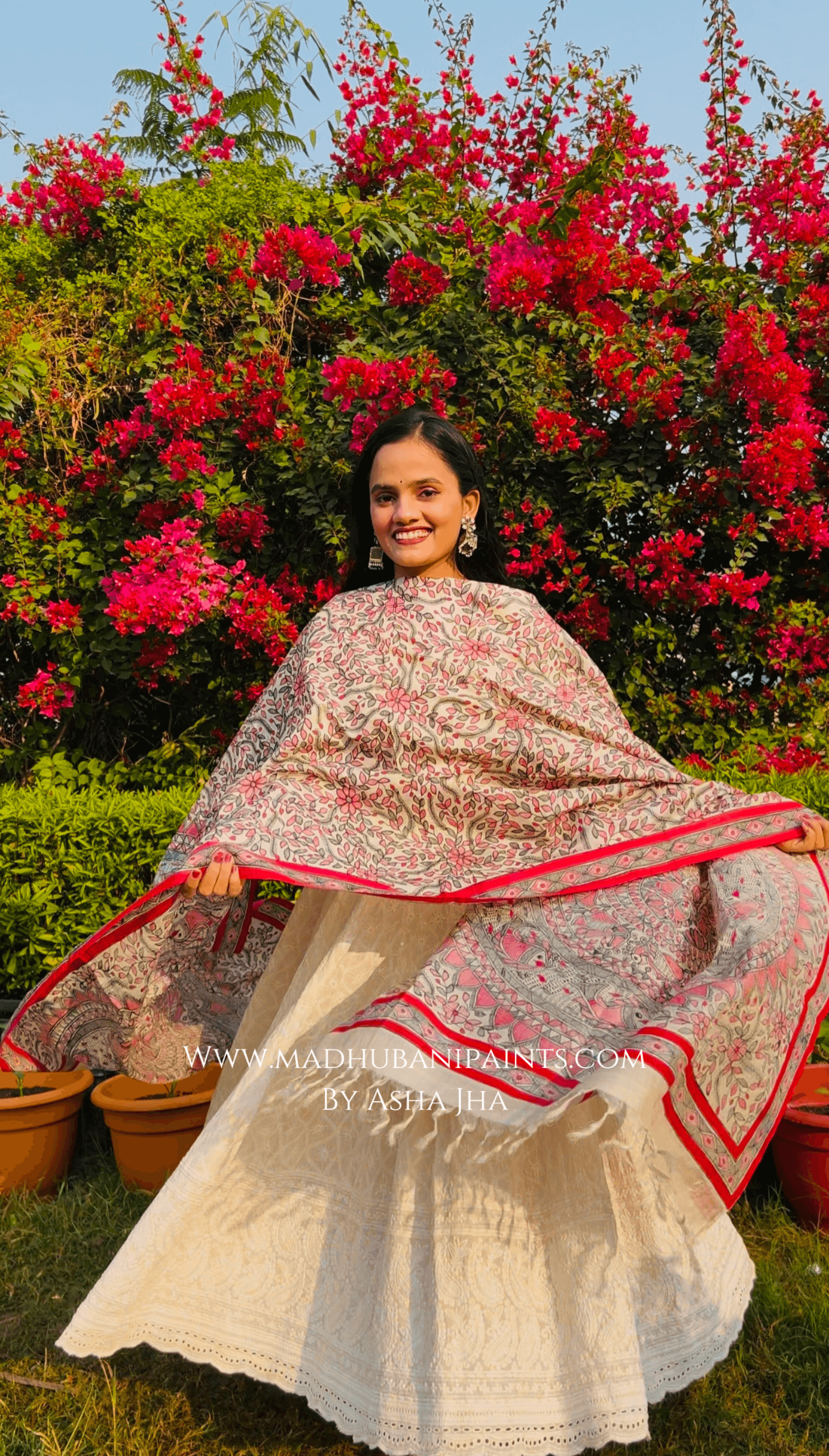 'PRAKRITIK SANGEET' Handpainted Madhubani Tussar Silk Dupatta — image 3 of 6