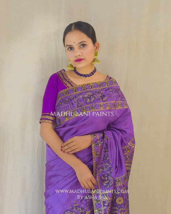 BAIGNI HAATHI Madhubani Handpainted Bishnupuri Silk Saree Blouse Set — image 8 of 10