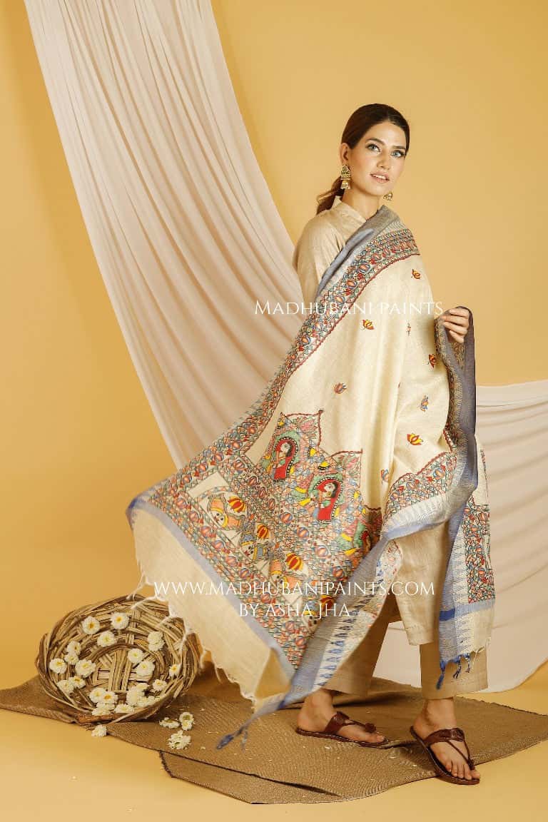 Doli Fish Madhubani Handpainted Pure Handloom Cotton Dupatta — image 5 of 5