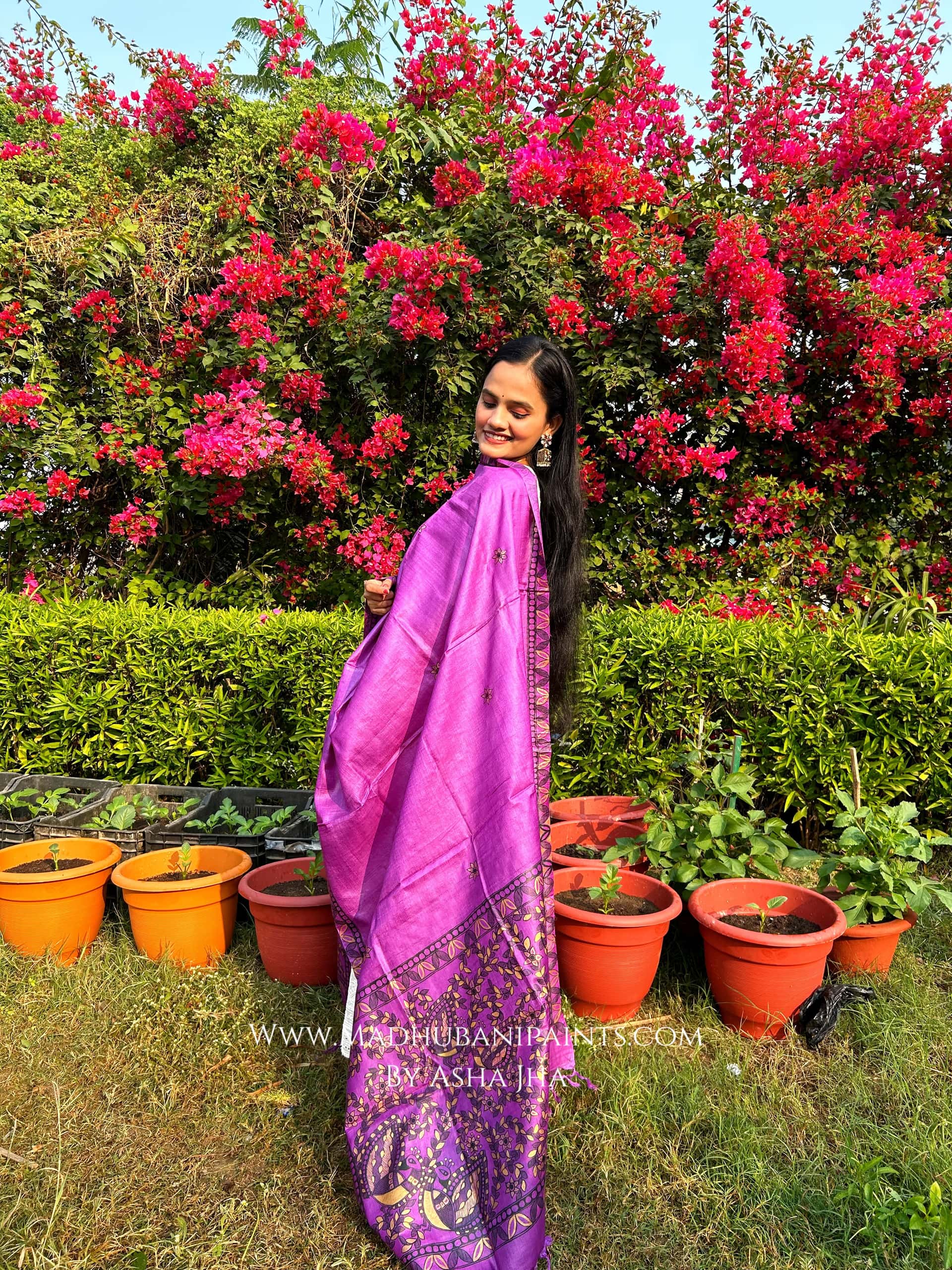 'MANMOHANI MAYURI' Handpainted Madhubani Tussar Silk Dupatta — image 3 of 3