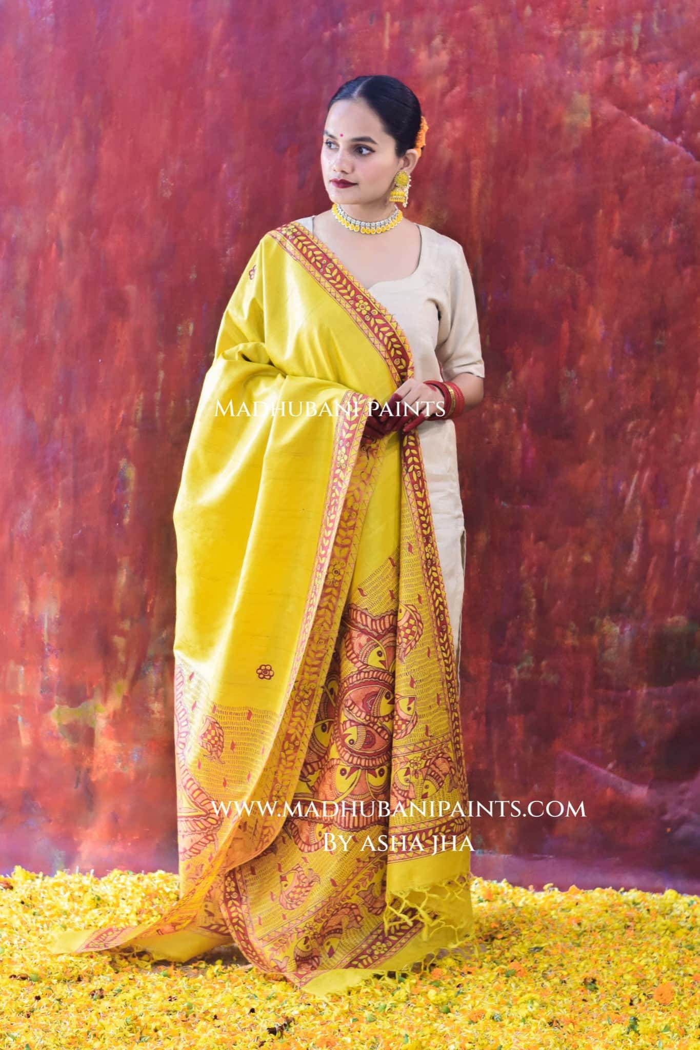 'PEELA SAMUNDAR' Handpainted Madhubani Tussar Silk Dupatta — image 5 of 6