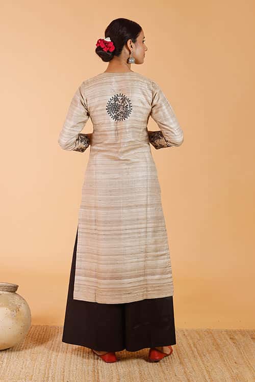 'Joda Mayuri' Handpainted Madhubani Ghicha Silk Kurta — image 8 of 8